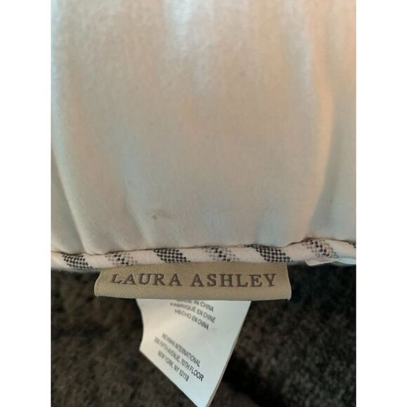 Laura Ashley Decorative Pillow Set‎ Of 2 Stripe & Floral Design Cotton Polyester - Picture 6 of 11